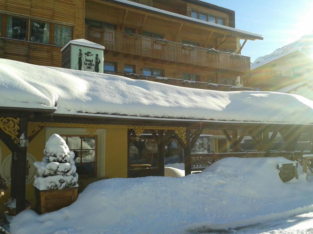 Hotel La Villa Luaran gambar