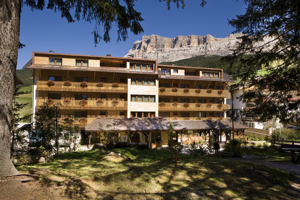 Hotel La Villa Luaran gambar